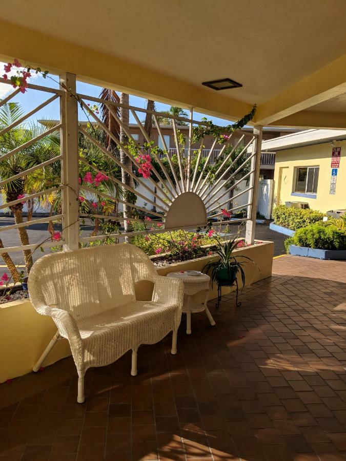 Arvilla Resort St. Pete Beach Eksteriør billede